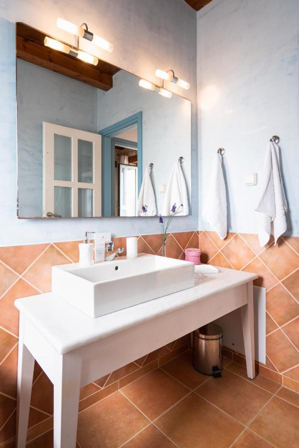 Beachfront Villa Turquoise With Private Pool, Bbq And Ping Pong Table 干尼亞 外观 照片