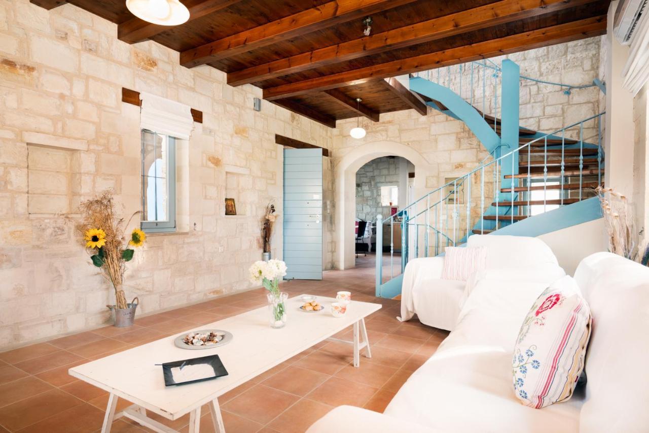 Beachfront Villa Turquoise With Private Pool, Bbq And Ping Pong Table 干尼亞 外观 照片