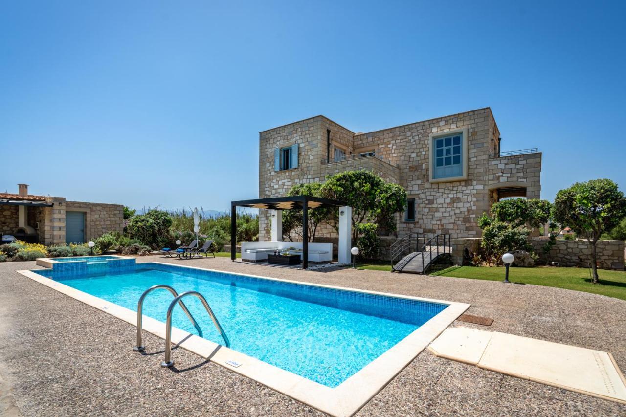 Beachfront Villa Turquoise With Private Pool, Bbq And Ping Pong Table 干尼亞 外观 照片