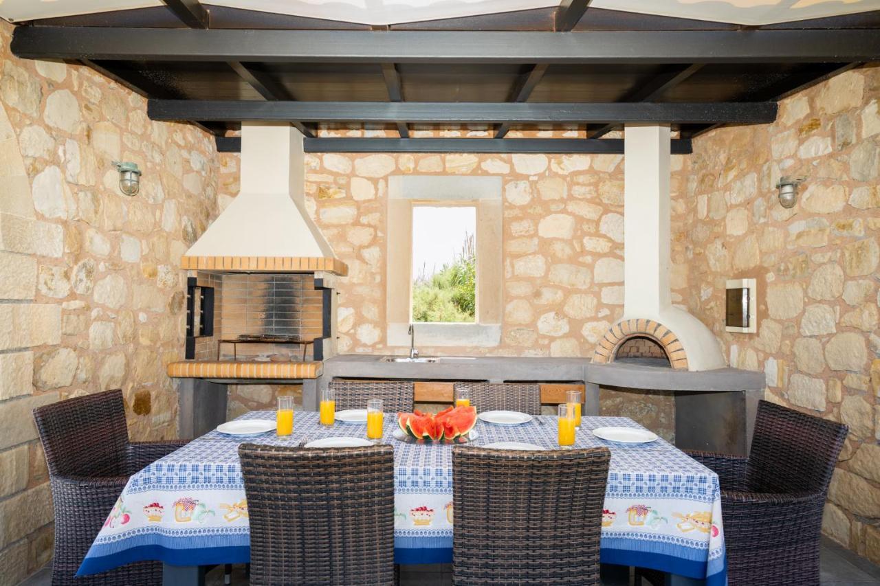 Beachfront Villa Turquoise With Private Pool, Bbq And Ping Pong Table 干尼亞 外观 照片